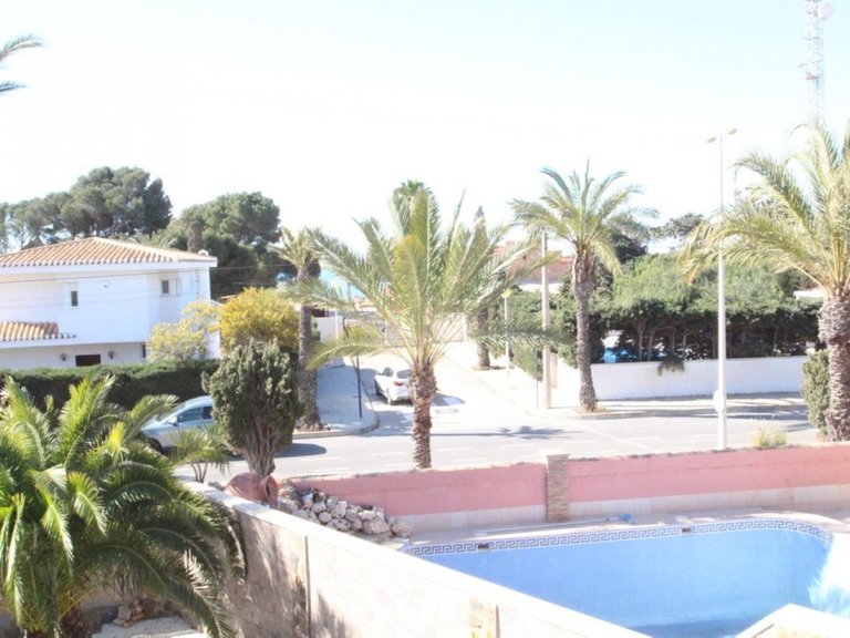 Villa for Sale in Cabo Roig, Alicante 36