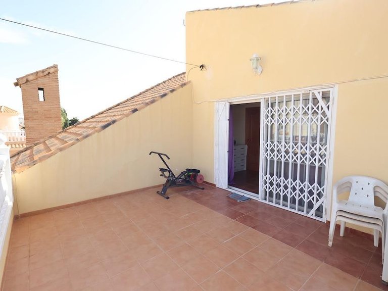 Villa for Sale in Playa Flamenca, Alicante 25