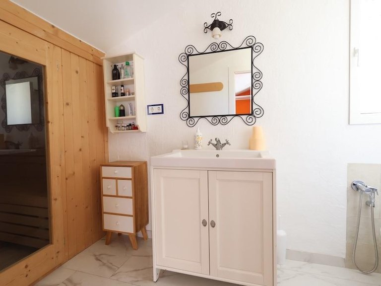 Villa for Sale in Villamartin, Alicante 19