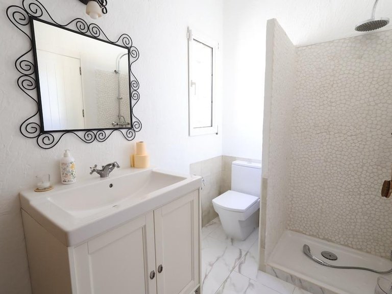 Villa for Sale in Villamartin, Alicante 20