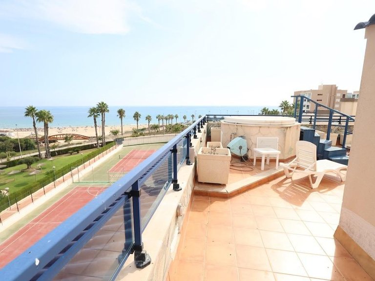 Apartment for Sale in Mil Palmeras, Alicante 25