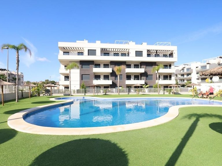 Apartment for Sale in Villamartin, Alicante 2