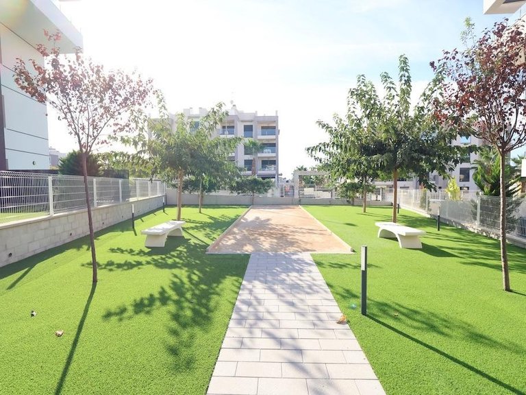 Apartment for Sale in Villamartin, Alicante 22