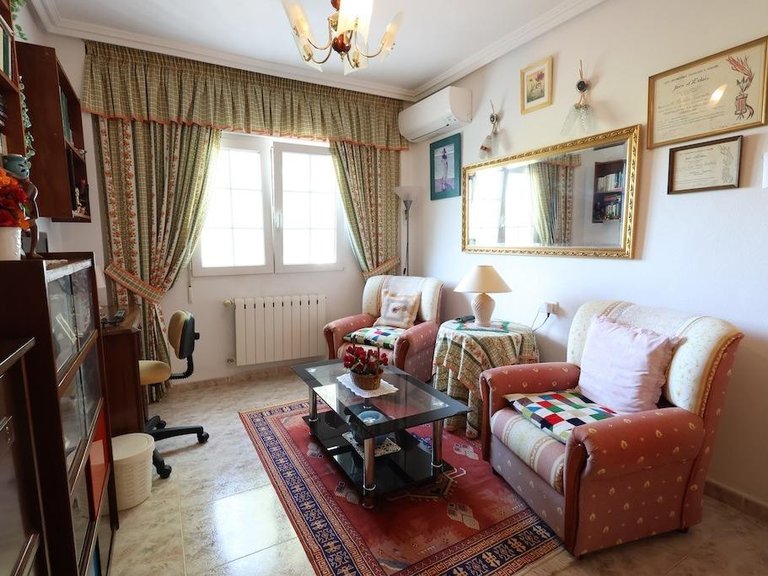 Villa for Sale in Villamartin, Alicante 9