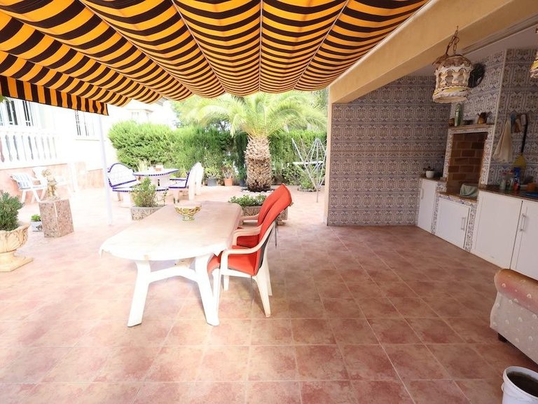 Villa for Sale in Villamartin, Alicante 22