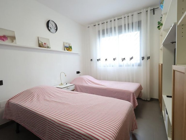 Apartment for Sale in La Zenia, Alicante 9