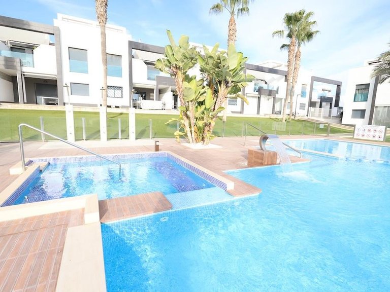 Apartment for Sale in La Zenia, Alicante 21
