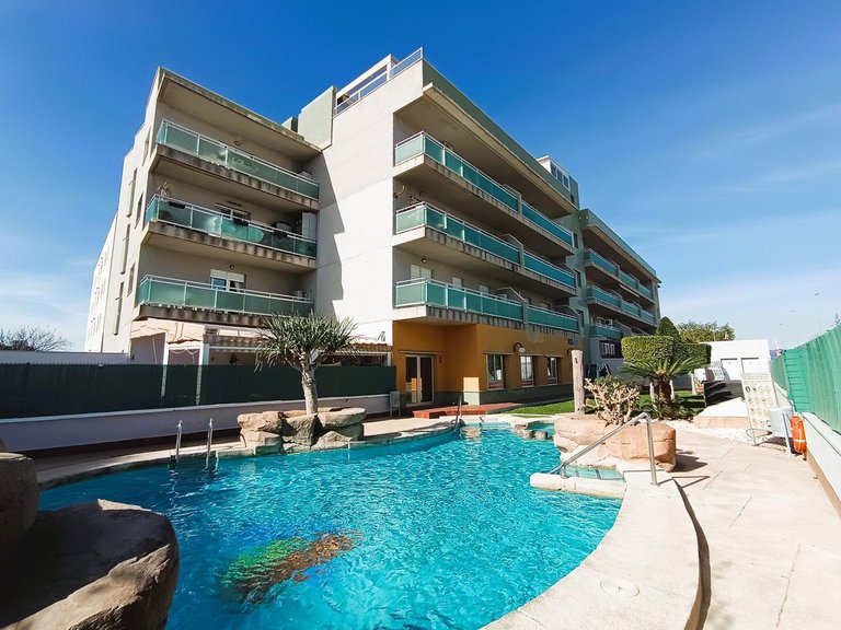 Apartment for Sale in Cabo Roig, Alicante 1