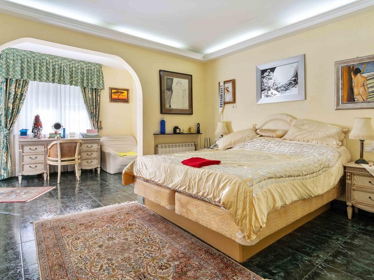 Villa for Sale in Cabo Roig, Alicante 18