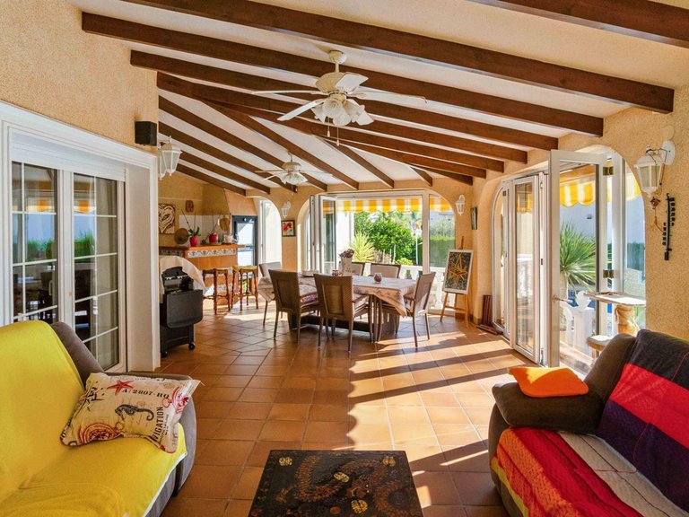 Villa for Sale in Cabo Roig, Alicante 34