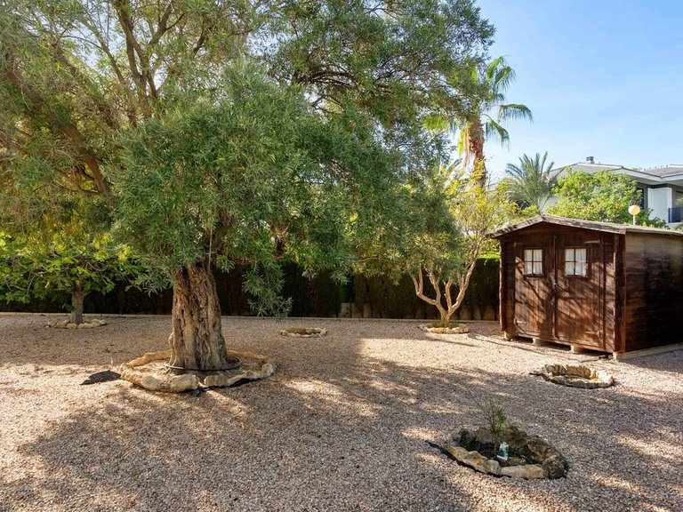 Villa for Sale in Cabo Roig, Alicante 42