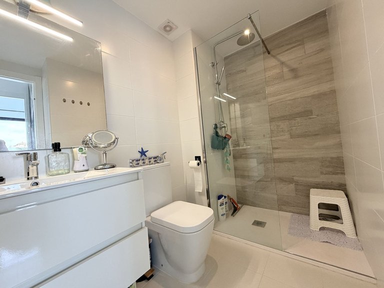 Villa for Sale in Cabo Roig, Alicante 12
