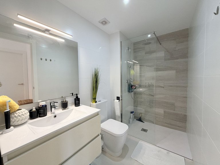 Villa for Sale in Cabo Roig, Alicante 15