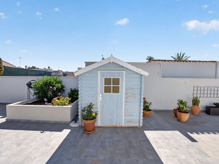 Villa for Sale in Torrevieja, Alicante 24