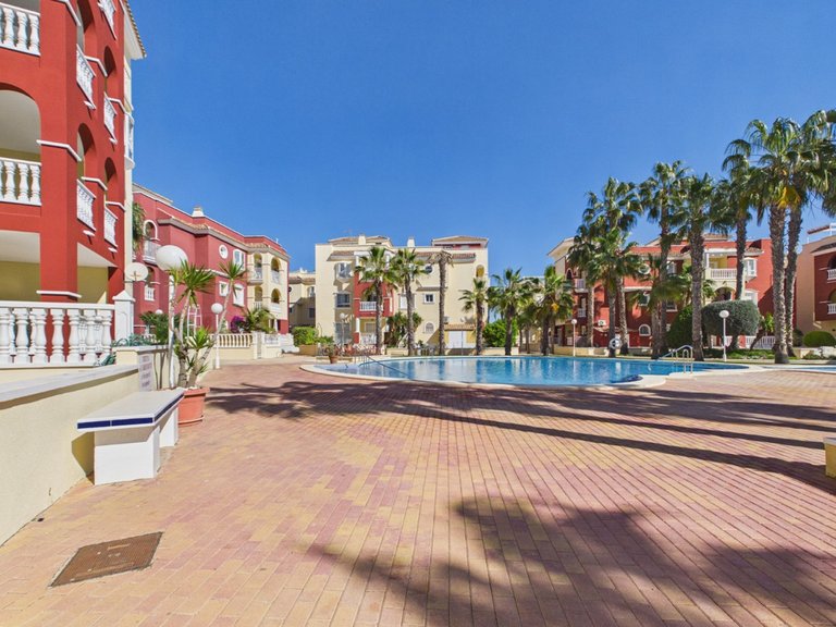 Apartment for Sale in Los Alcazares, Murcia 35