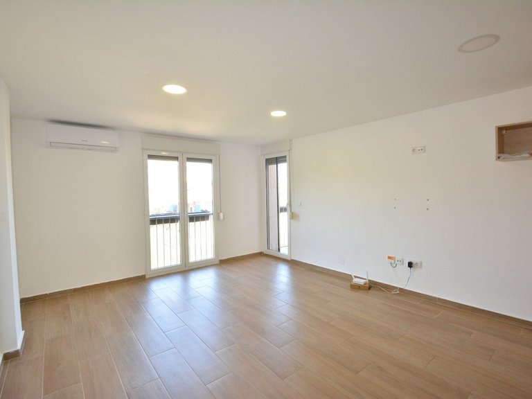Apartment for Sale in Guardamar Del Segura, Alicante 2