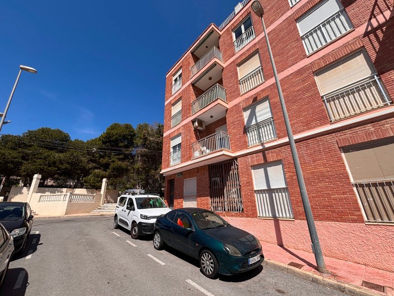 Apartment for Sale in Guardamar Del Segura, Alicante 26
