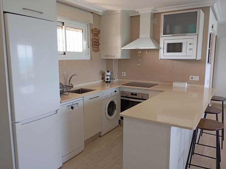 Apartment for Sale in Mil Palmeras, Alicante 13