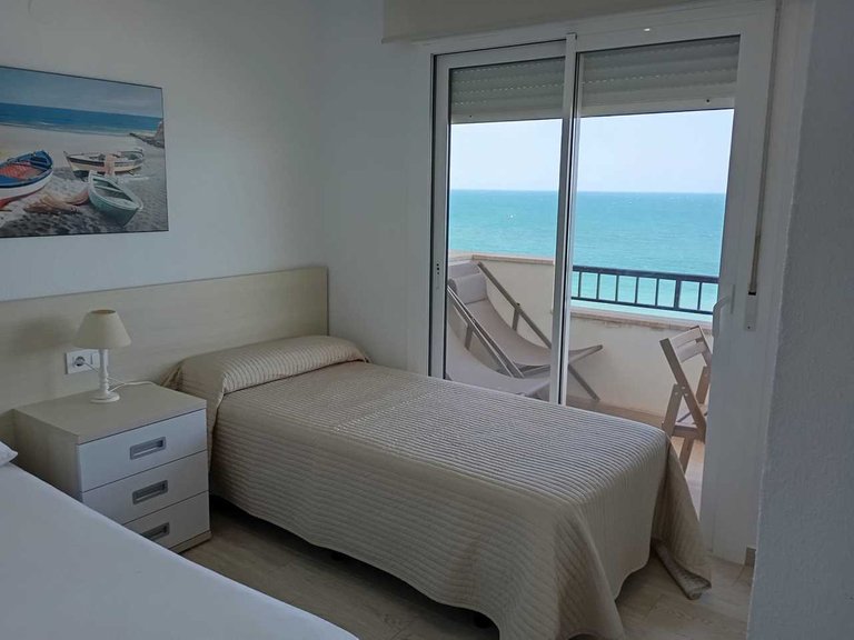 Apartment for Sale in Mil Palmeras, Alicante 23