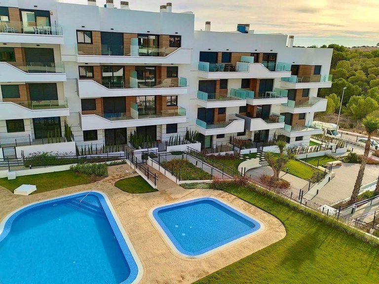 Apartment for Sale in Villamartin, Alicante 1