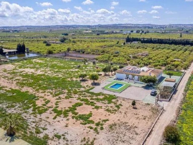 Villa for Sale in San Miguel De Salinas, Alicante 41