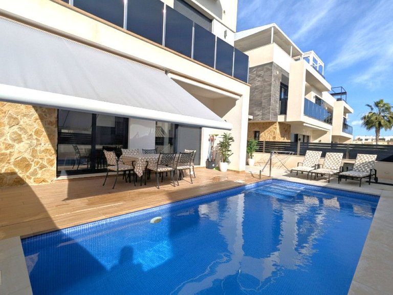 Villa for Sale in Los Dolses, Alicante 23