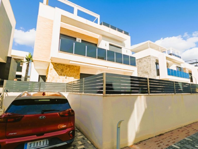 Villa for Sale in Los Dolses, Alicante 30