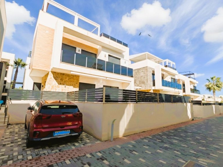 Villa for Sale in Los Dolses, Alicante 31