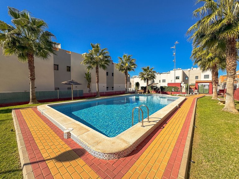 Apartment for Sale in Los Altos, Alicante 30