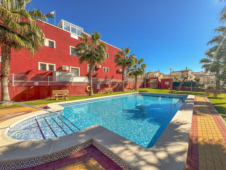 Apartment for Sale in Los Altos, Alicante 31