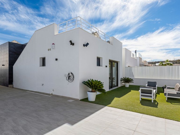 Villa for Sale in San Miguel De Salinas, Alicante 4
