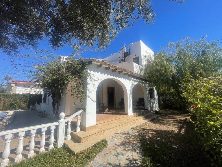 Villa for Sale in Cabo Roig, Alicante 8