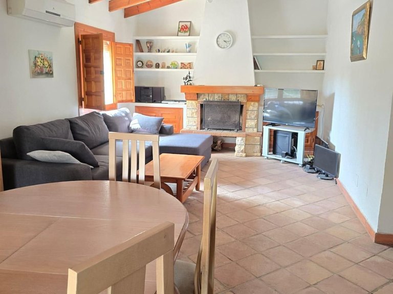 Villa for Sale in Cabo Roig, Alicante 16
