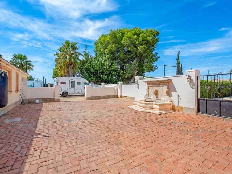 Country House for Sale in Almoradi, Alicante 7