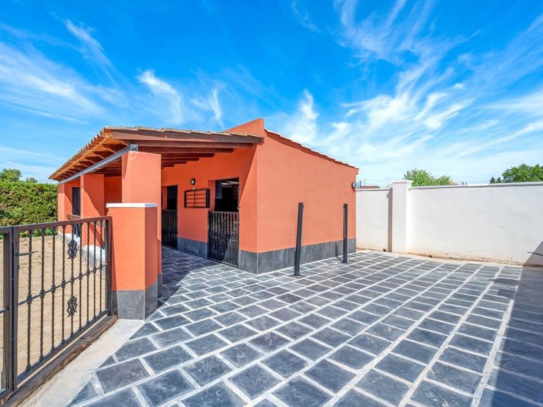 Country House for Sale in Almoradi, Alicante 11
