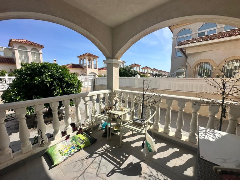 Villa for Sale in Algorfa, Alicante 9