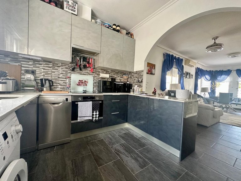 Villa for Sale in Algorfa, Alicante 16