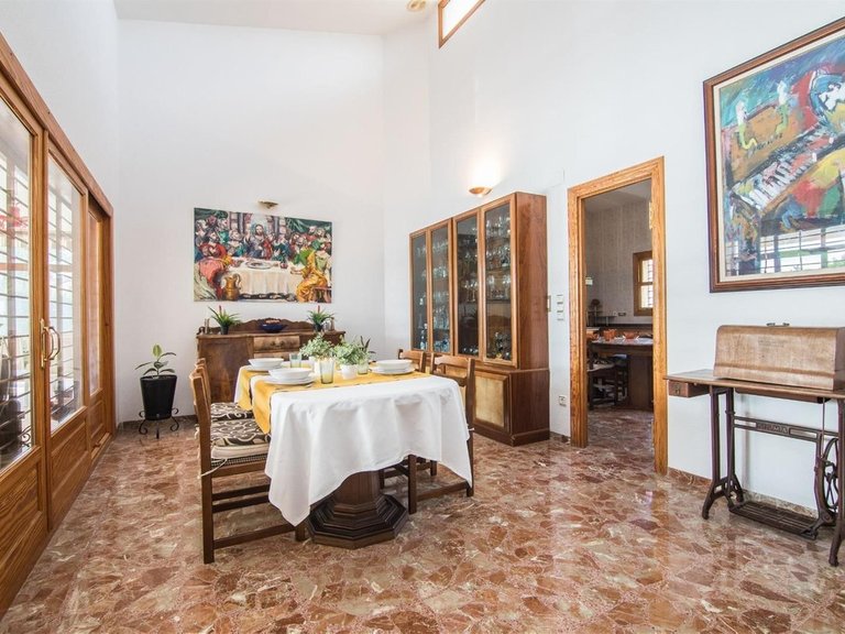 Villa for Sale in Elche, Alicante 19