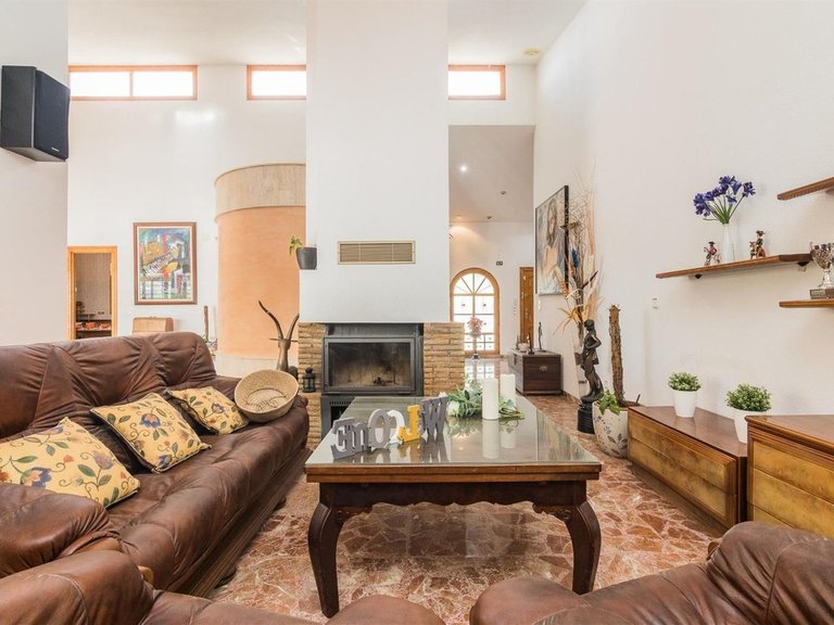 Villa for Sale in Elche, Alicante 20