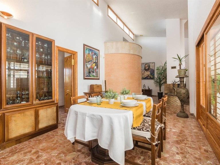 Villa for Sale in Elche, Alicante 23