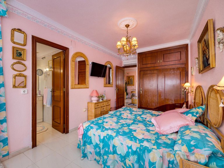 Apartment for Sale in Torrevieja, Alicante 20