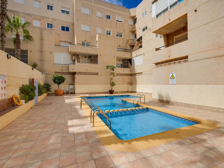 Apartment for Sale in Torrevieja, Alicante 25