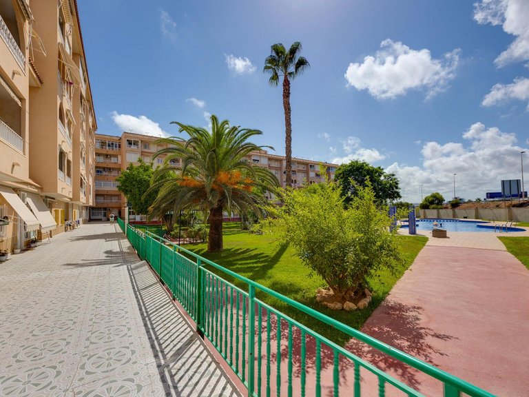 Apartment for Sale in Torrevieja, Alicante 34