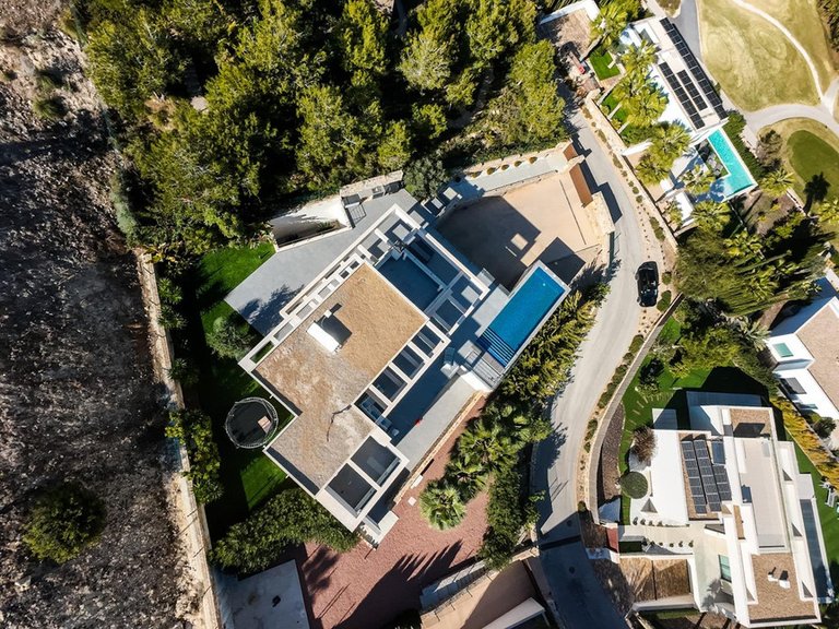 Villa for Sale in Las Colinas, Alicante 1