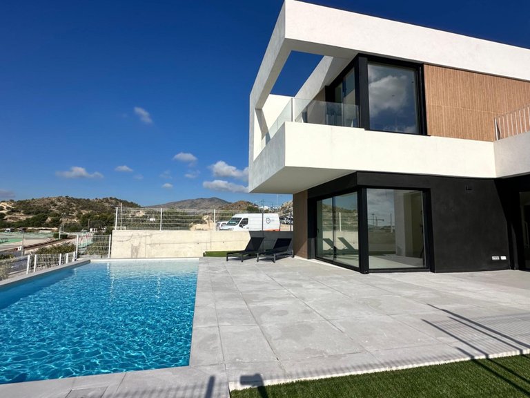 Villa for Sale in Alicante, Alicante 13