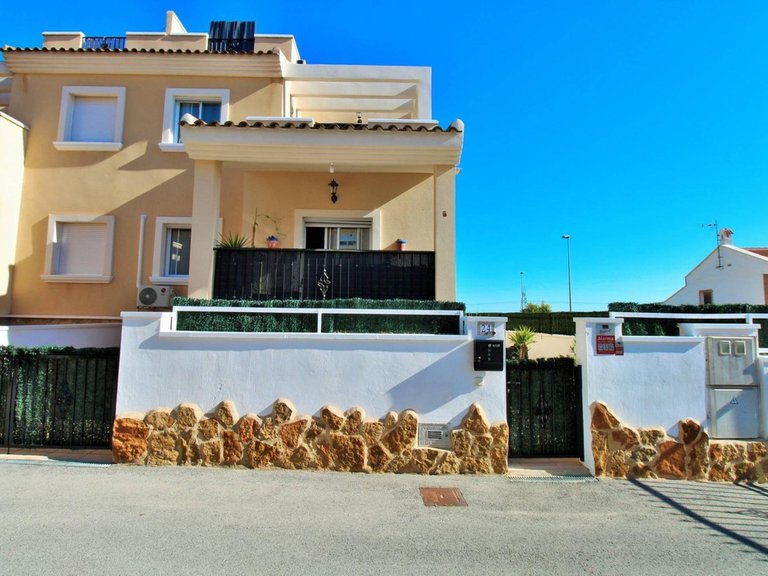 Villa for Sale in San Miguel De Salinas, Alicante 1