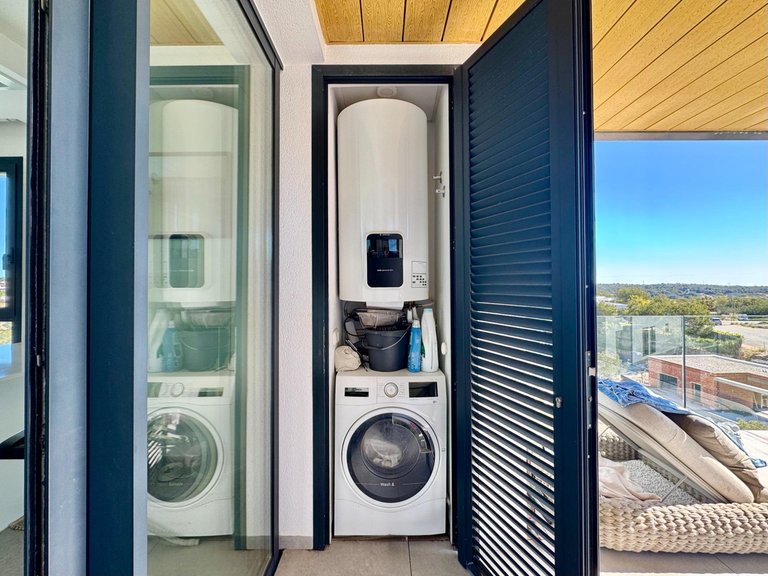 Apartment for Sale in Las Colinas, Alicante 32