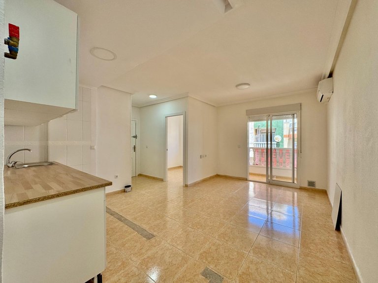 Apartment for Sale in Torrevieja, Alicante 7