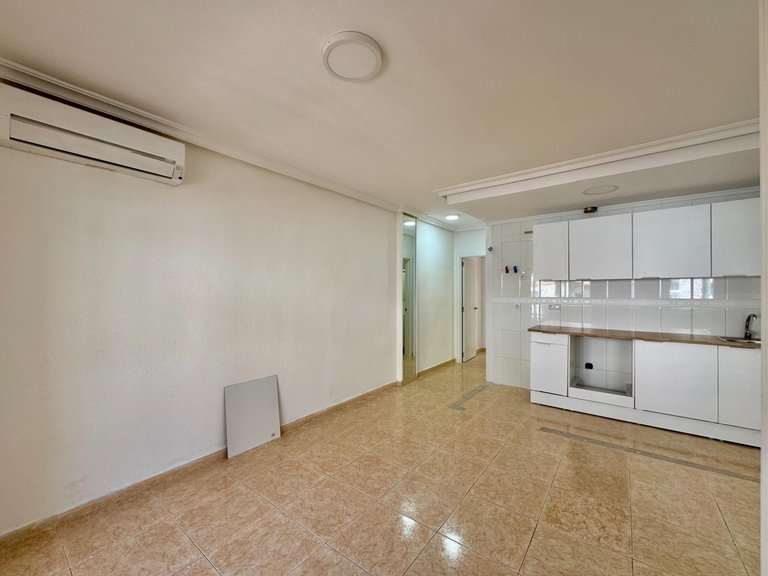 Apartment for Sale in Torrevieja, Alicante 12