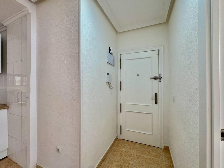Apartment for Sale in Torrevieja, Alicante 13
